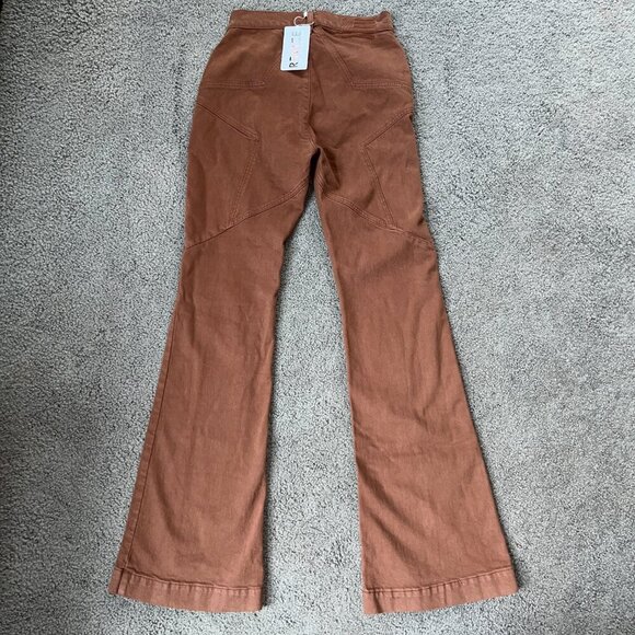 REVICE DENIM VENUS FLARES IN ROCKY ROAD NEW WITH TAGS  HIGH WAIST FLARE W28 TALL - Picture 4 of 13